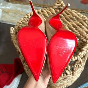 Christian Louboutin’s “So Kate” Nude heel